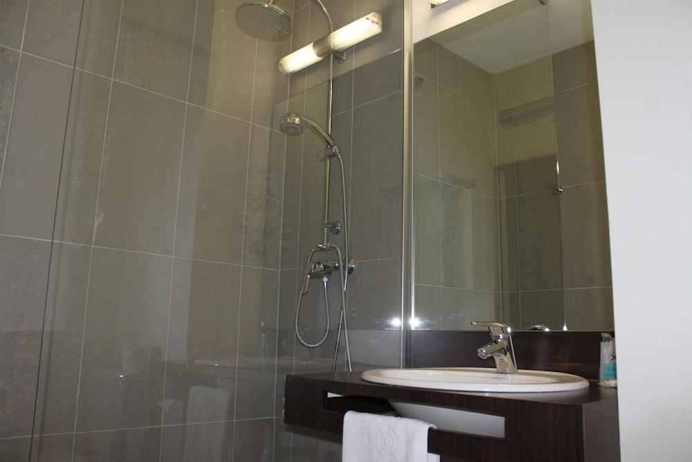 Sure Hotel By Best Western Caen Memorial מראה חיצוני תמונה