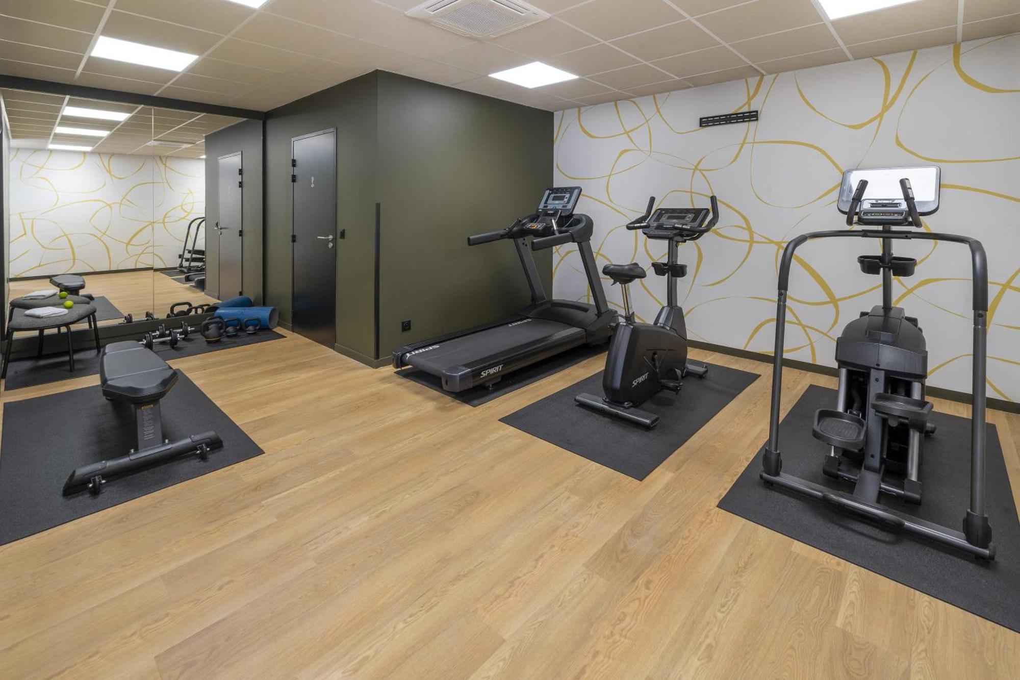 Sure Hotel By Best Western Caen Memorial מראה חיצוני תמונה